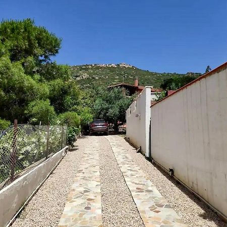 Villa Vittoria Solanas  Buitenkant foto