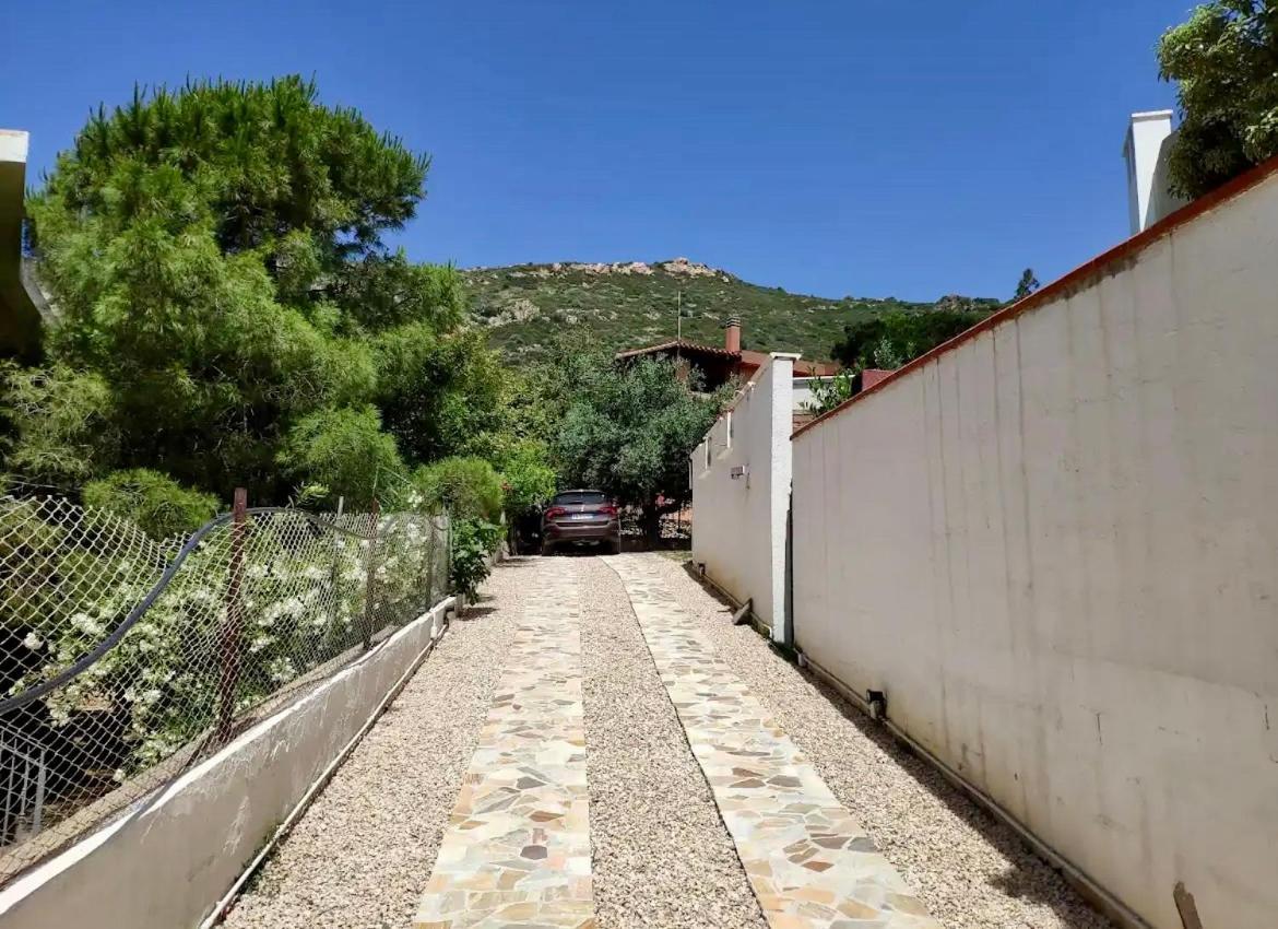 Villa Vittoria Solanas  Buitenkant foto